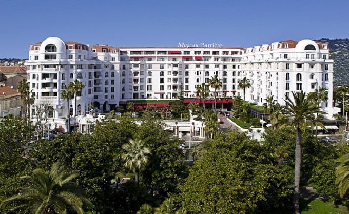 Un hôtel prestigieux sur la Riviera pour un séjour de travail à l'image de votre entreprise
(Cannes Majestic Barrière*****)
