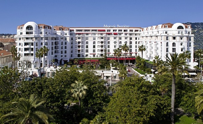 Un hôtel prestigieux sur la Riviera pour un séjour de travail à l'image de votre entreprise
(Cannes Majestic Barrière*****)