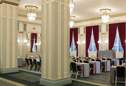 Des salles de réunion classiques et raffinées pour un séminaire à 
l'Hôtel Lutetia Paris****